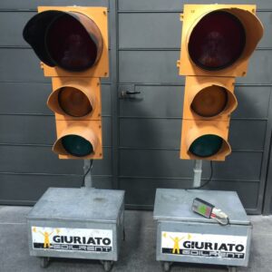 COPPIA SEMAFORI MOBILI DA CANTIERE